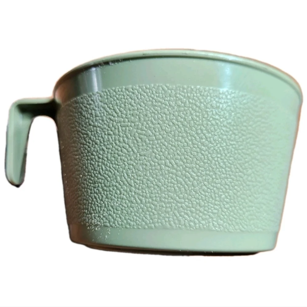 Authentic late 70s–early 80s Girl Scouts mess kit by Regal Aluminum